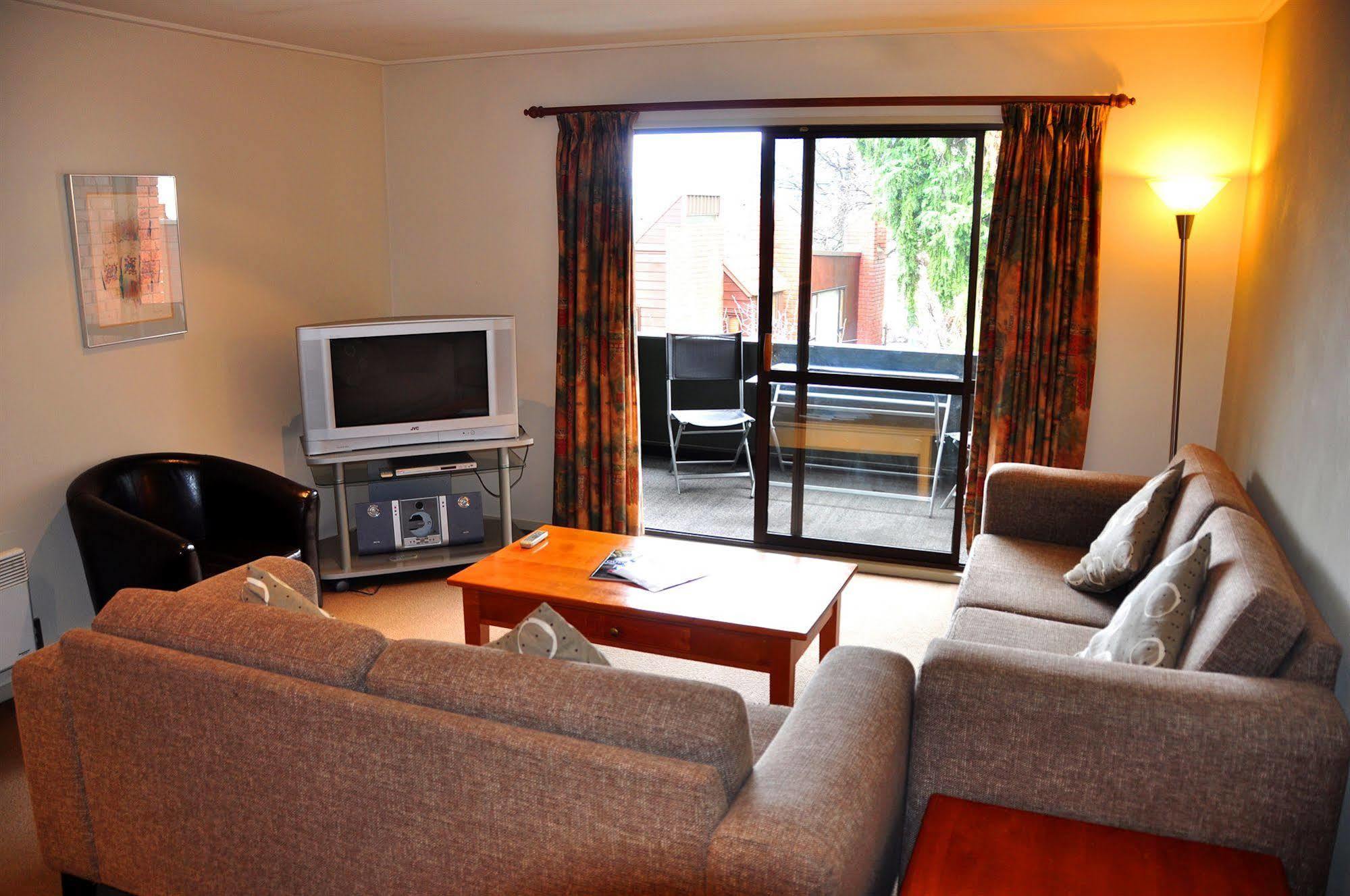 St James Apartments Queenstown Exterior foto
